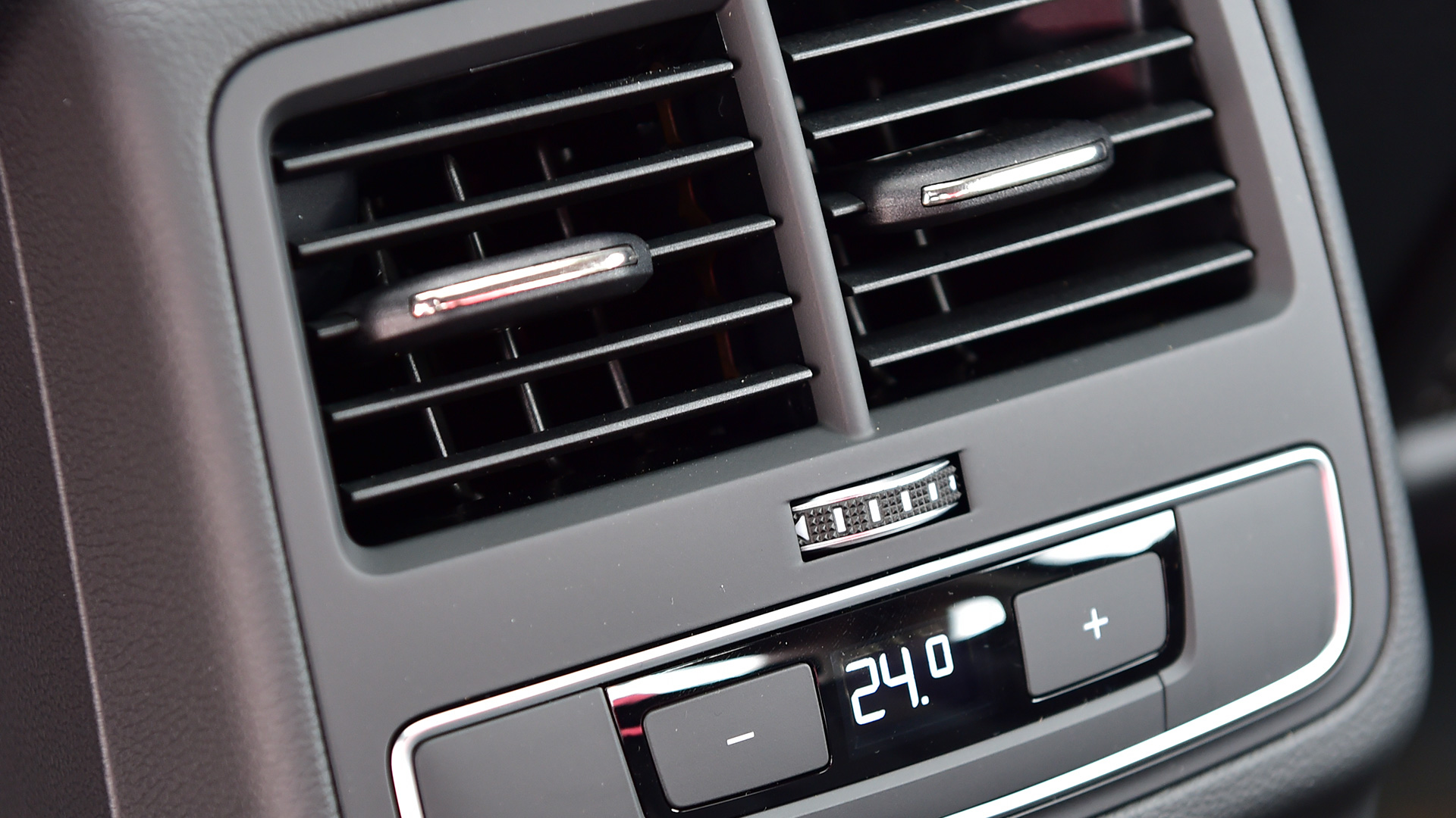 Audi A4 2016 30 TFSI Technology Interior